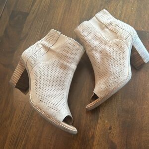 Toms Peep Toe Nude Color Booties, Size 6.5